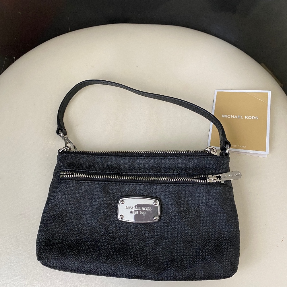 LG Michael Kors Wristlet